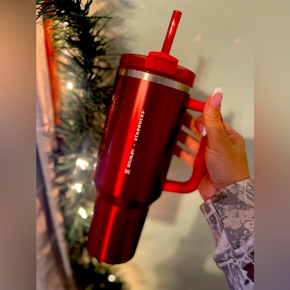 Stanley starbucks tumbler
